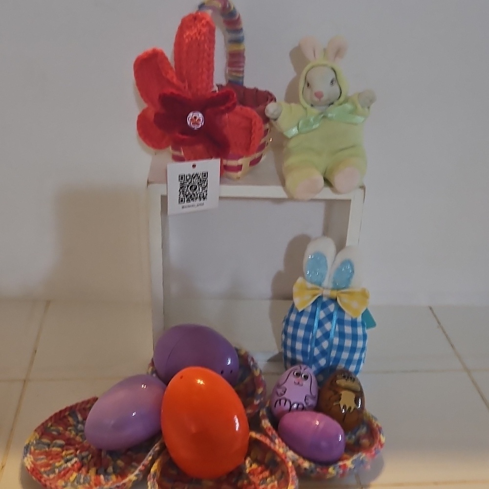 Easter Decor Bundle 10pc Plastic Eggs Coaster Set Basket - Picture 15 of 17